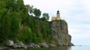 PICTURES/Split Rock Lighthouse - Two Harbors MN/t_Lighthouse On Rocks5.JPG